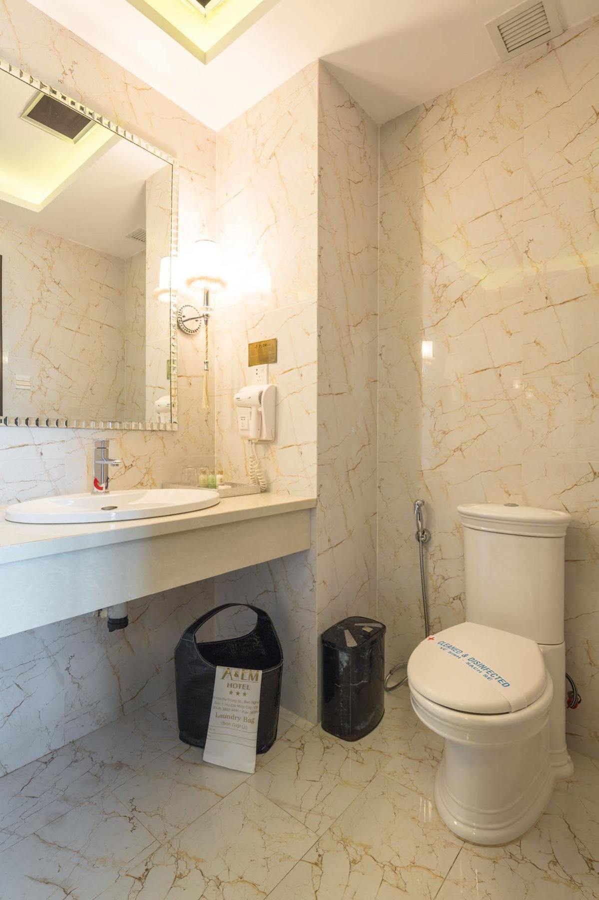 A&Em Hai Ba Trung Hotel Ho Či Minovo Město Exteriér fotografie